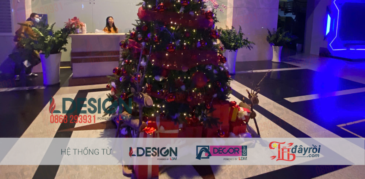 Trang Trí Cây Thông VP Điện Lực TP.HCM