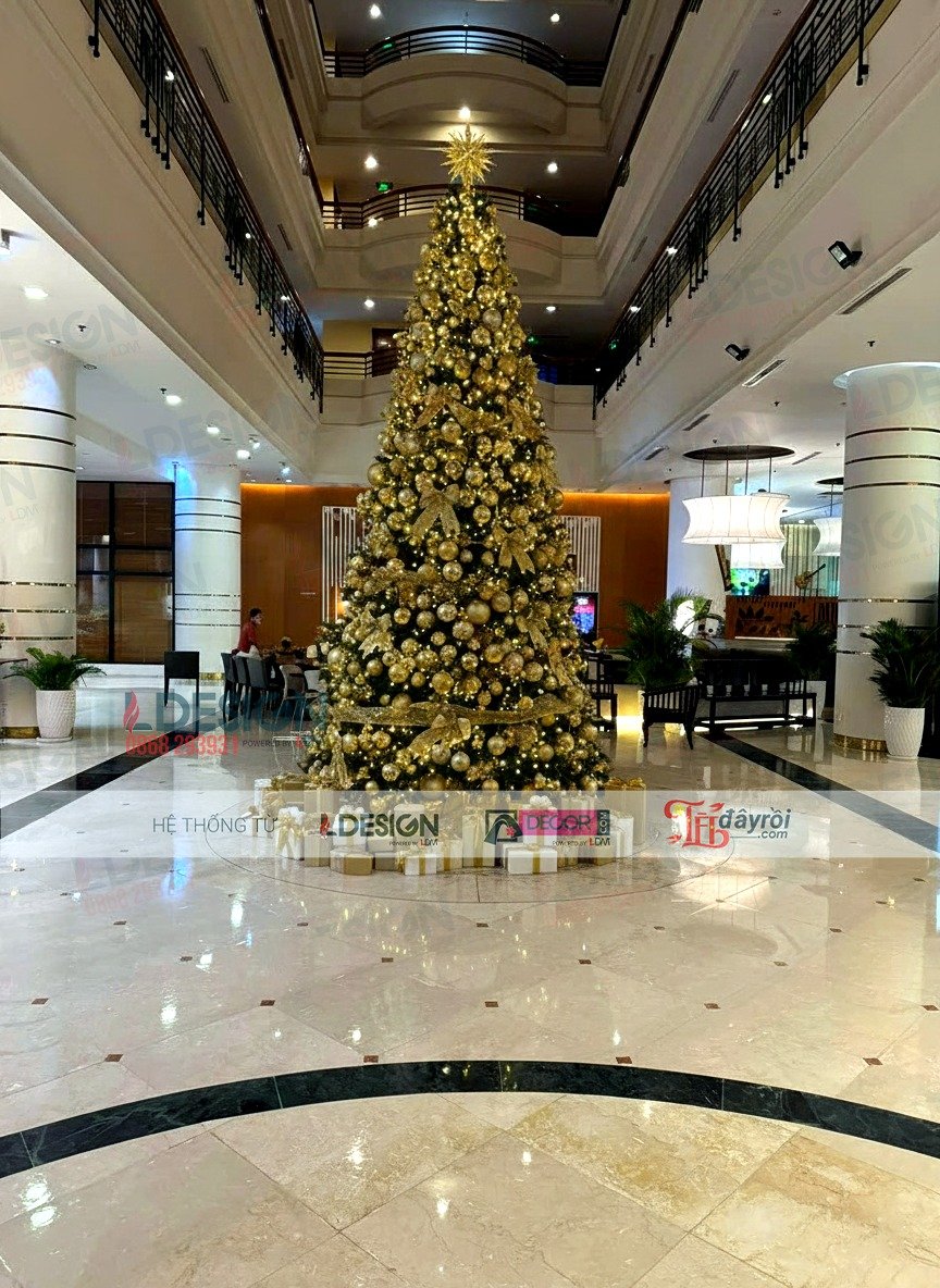 Cây thông Noel 6m phù hợp không gian nào?